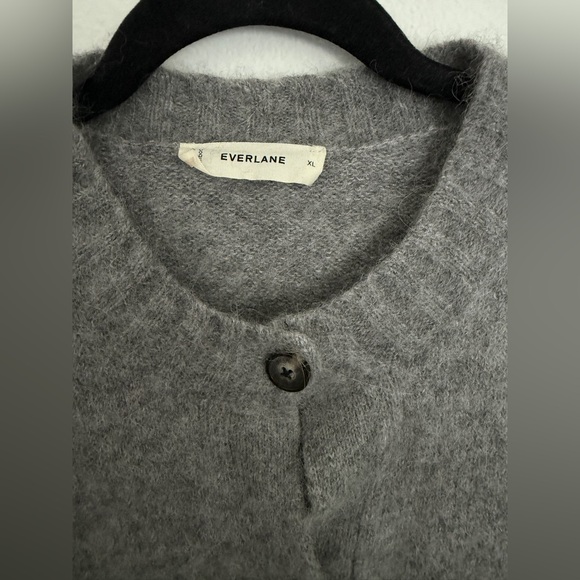 Everlane Women’s Crew Cardigan Alpaca Wool Buttons Gray Grey Sz XL - Picture 7 of 13